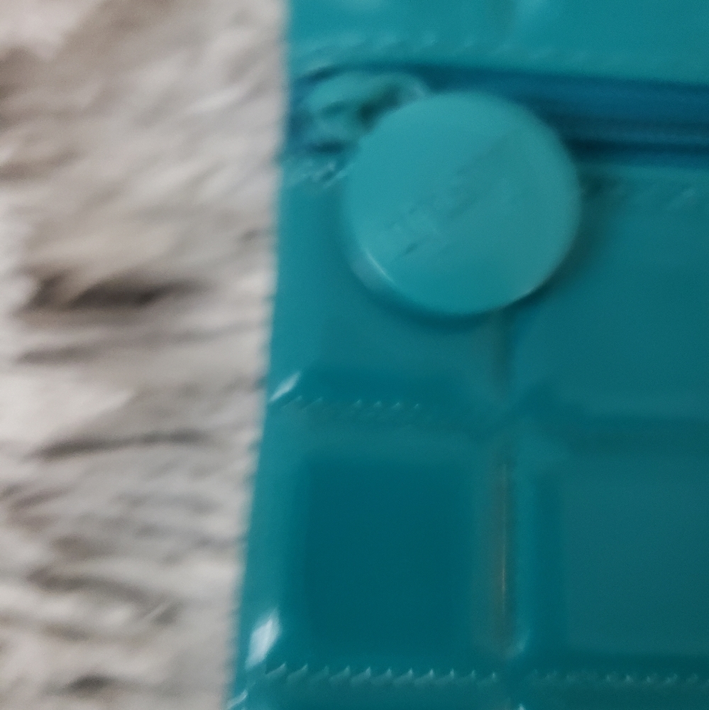 ❤ipsy teal bag❤ - Picture 2 of 2